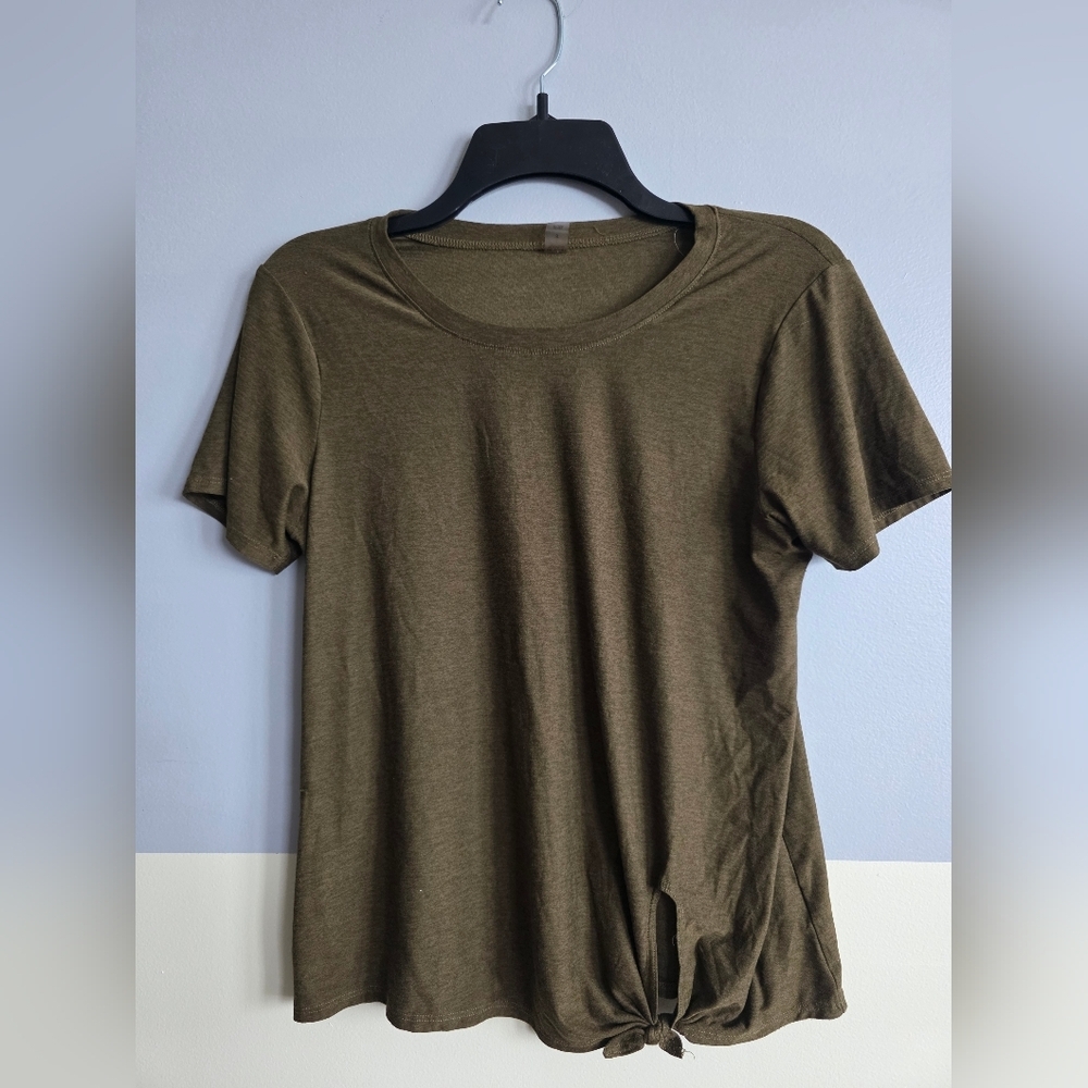Beyond Yoga Olive Short Sleeve Small Tee